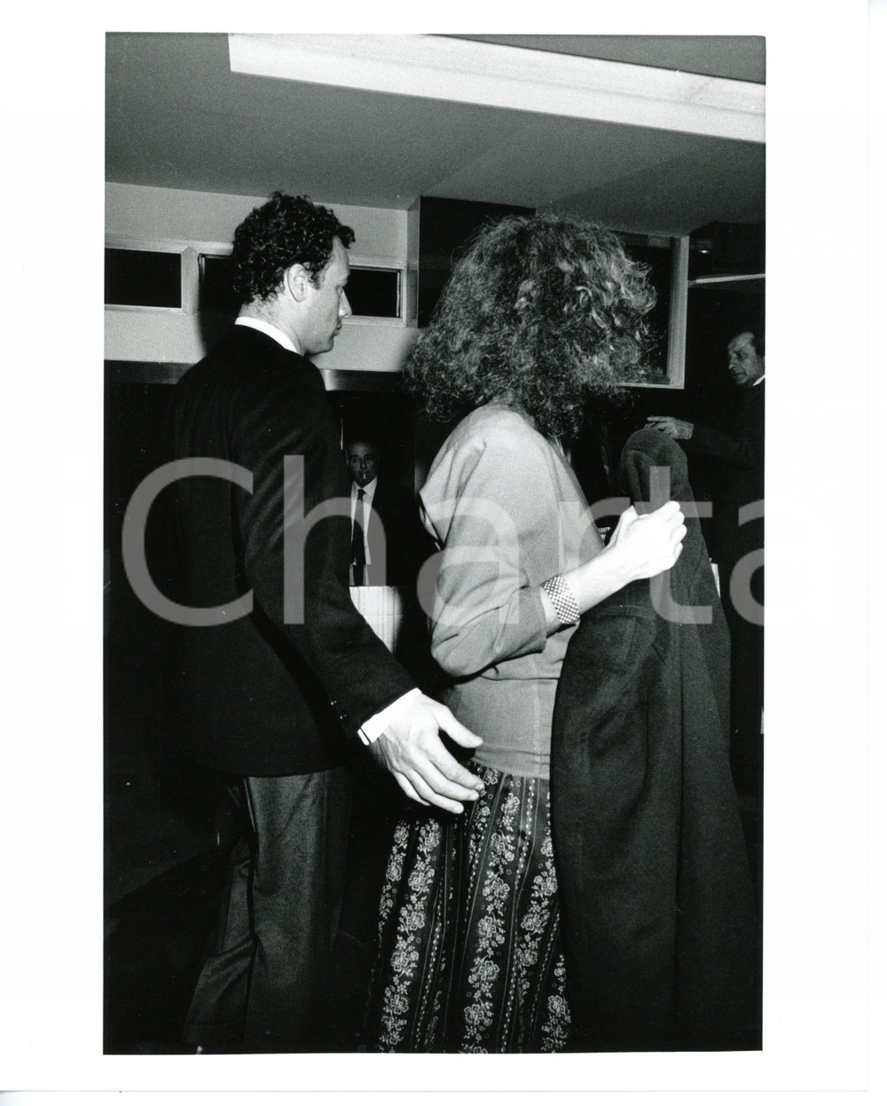 1985 ca COSTUME Stella PENDE con il suo compagno - Foto VINTAGE 20x25 cm