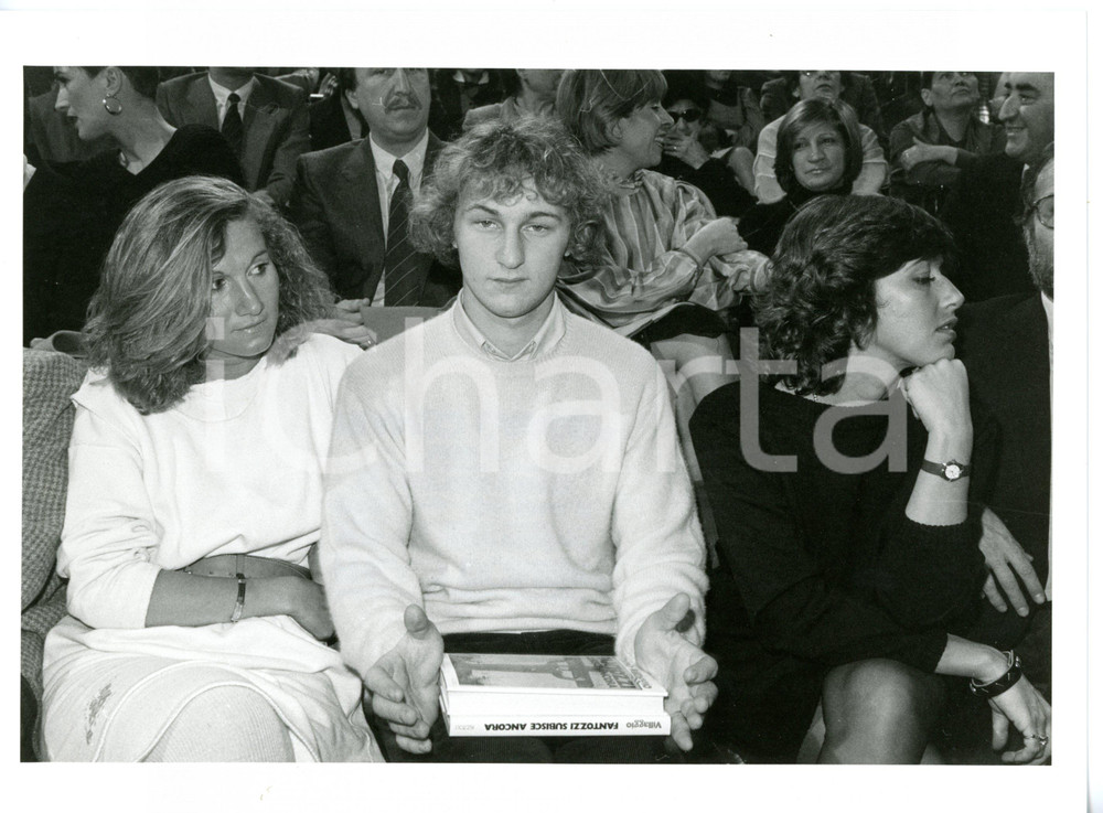 1983 COSTUME ITALIA Pierfrancesco VILLAGGIO - BERNETTI - DE MARINIS (3) *Foto