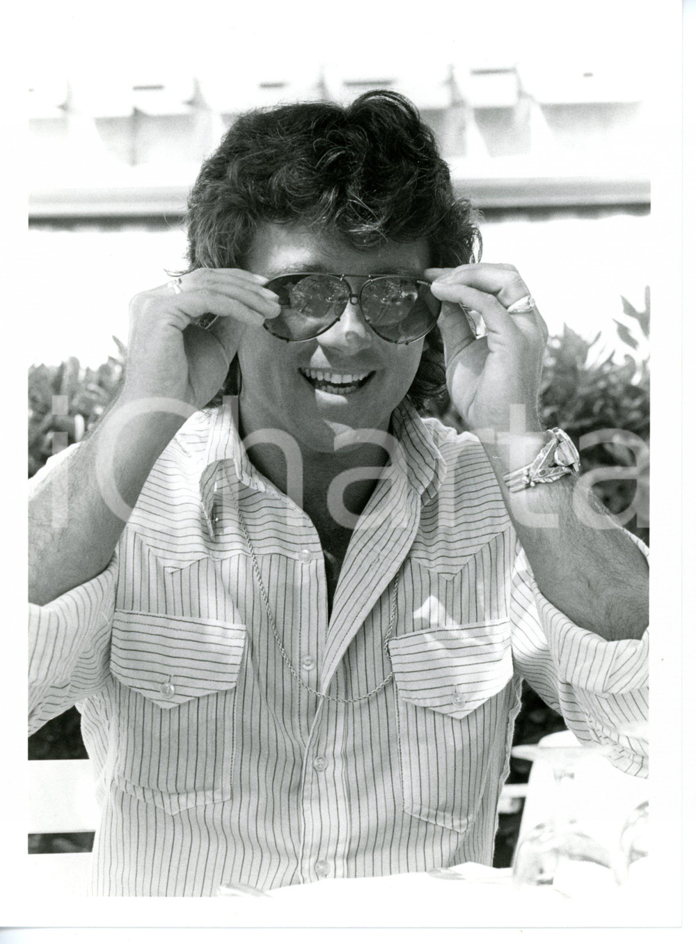 1985 ca COSTUME Ritratto dell'attore Patrick DUFFY *Fotografia VINTAGE 18x24 cm