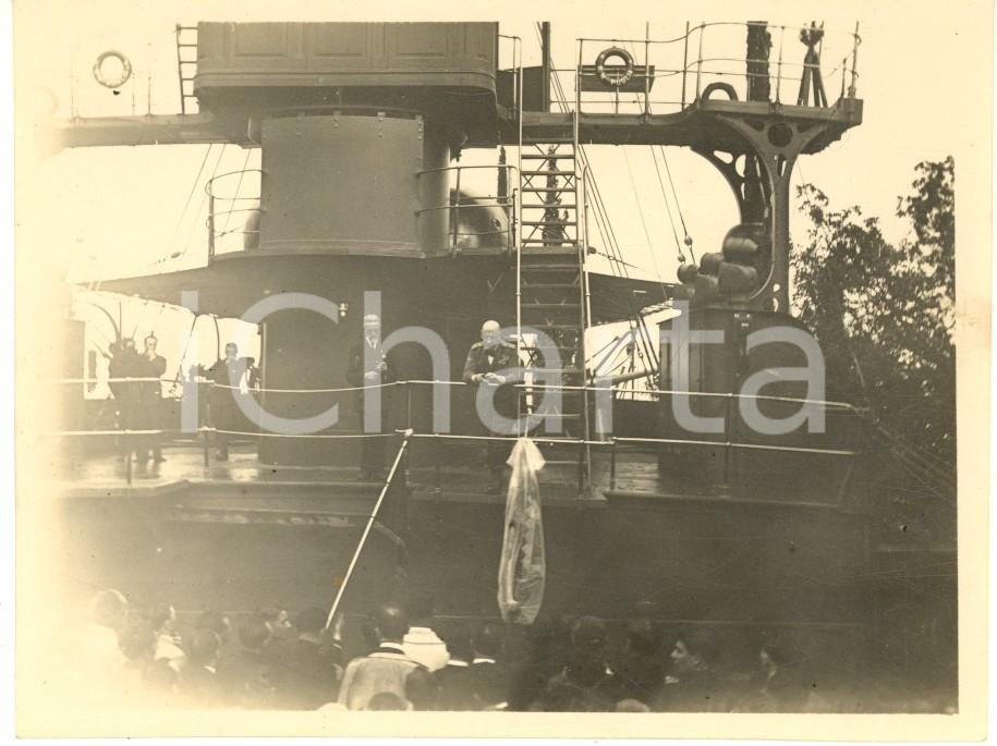 Fotografia d epoca originale 1926 GARDONE RIVIERA  VITTORIALE Gabriele D ANNUNZIO sulla nave PUGLIA  Foto 1