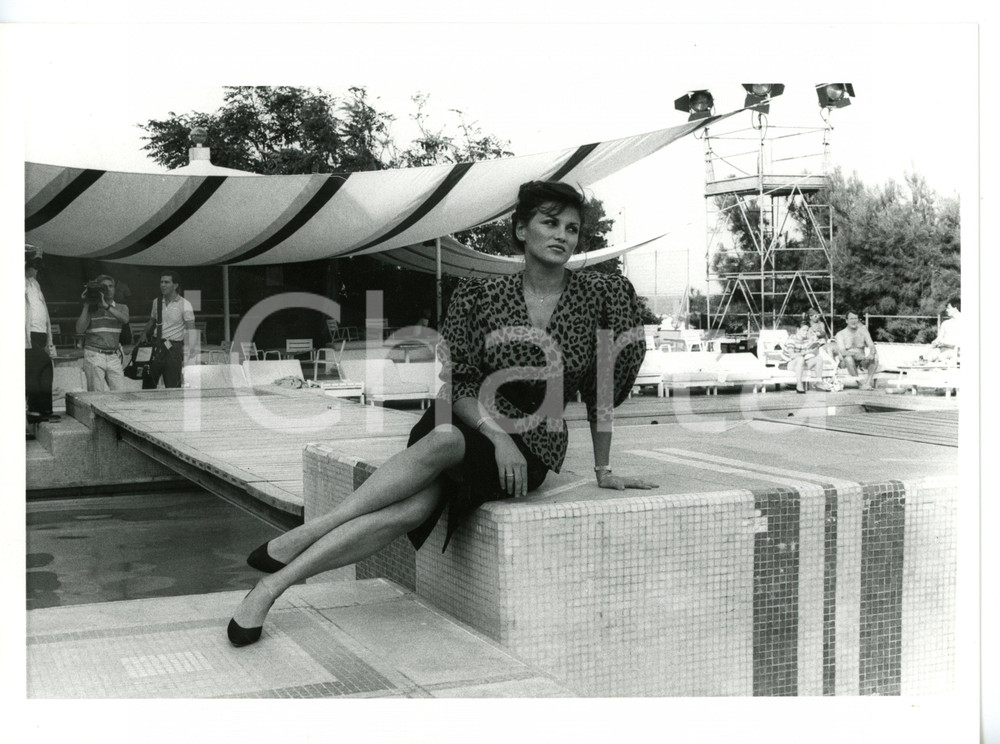 1985 ca COSTUME ITALIA Ritratto di Serena GRANDI *Foto VINTAGE 24x18 cm