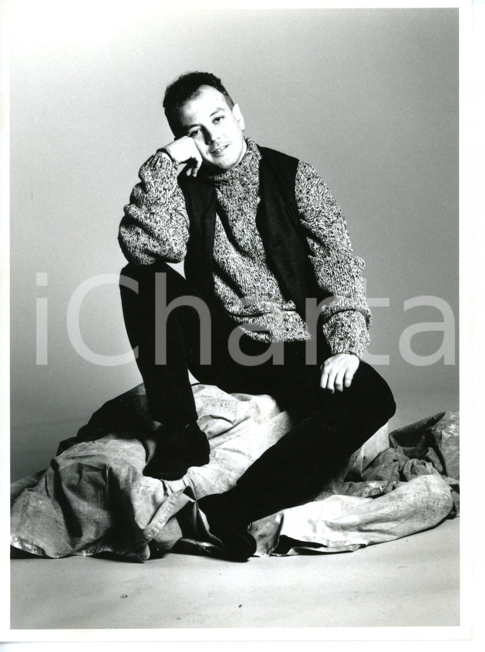 1985 ca COSTUME ITALIA Ritratto di Enrico RUGGERI (2) *Foto VINTAGE 18x24 cm