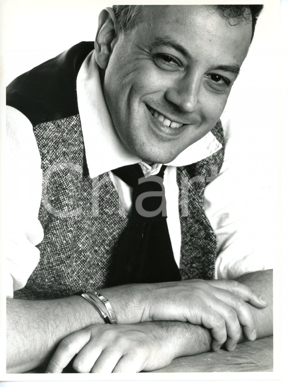 1985 ca COSTUME ITALIA Ritratto di Enrico RUGGERI (3) *Foto 18x24 cm Fotografia di agenzia. CONDIZIONI: GFORMATO: 18x24 cm     originale e autentica 1