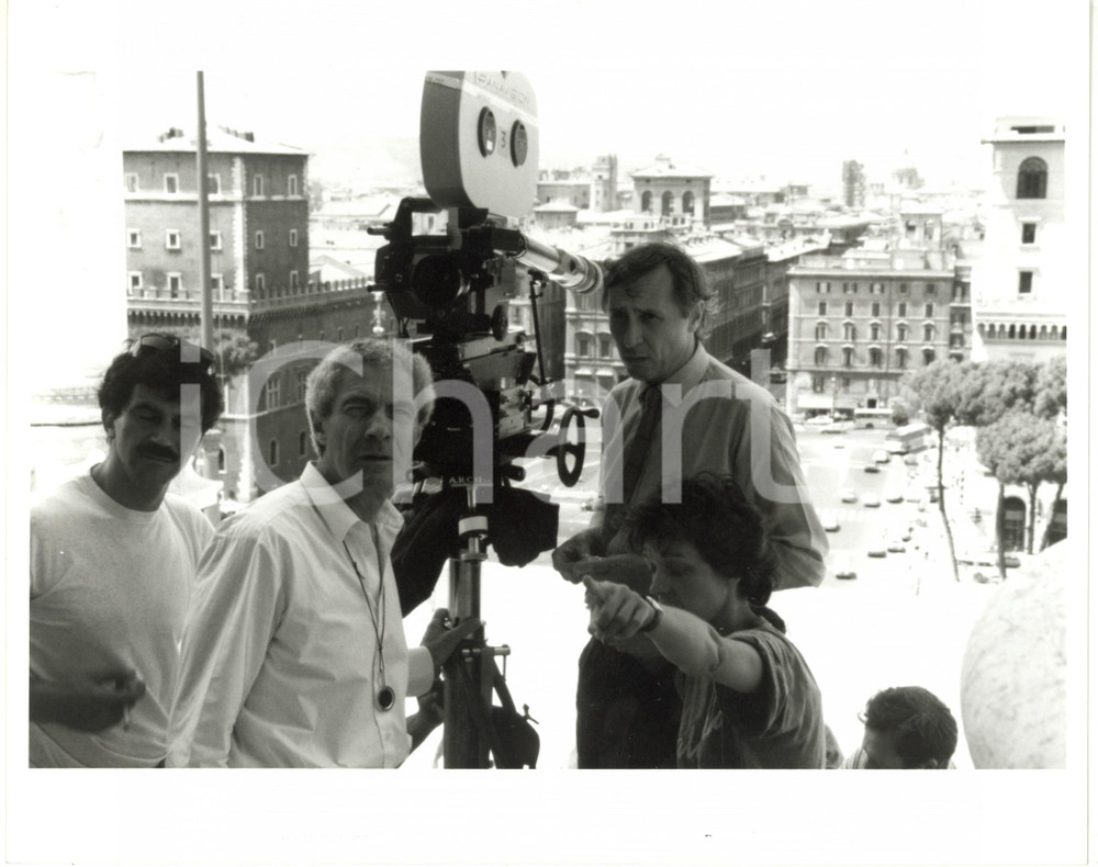 1987 ROMA Piazza Venezia - Regista Peter GREENAWAY sul set *Foto 25x20 cm
