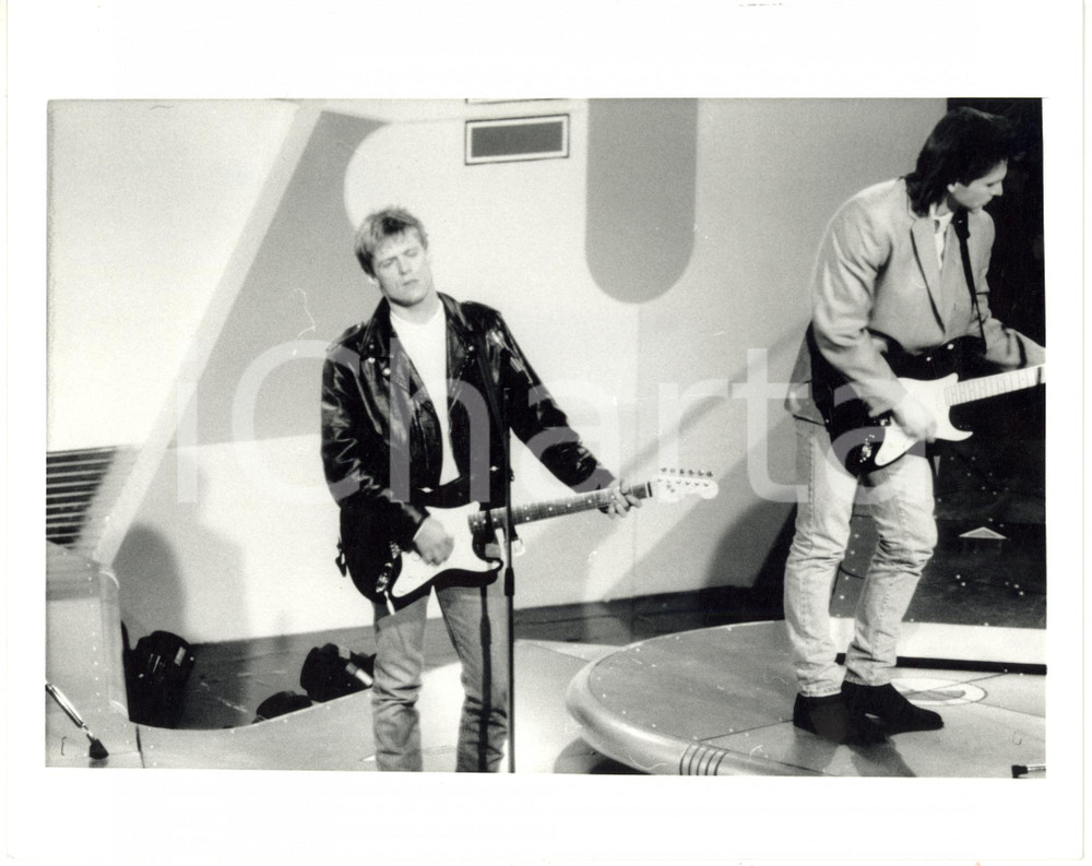 1985 ca MILANO RAI Bryan ADAMS durante show televisivo (1) *Foto 25x20 cm