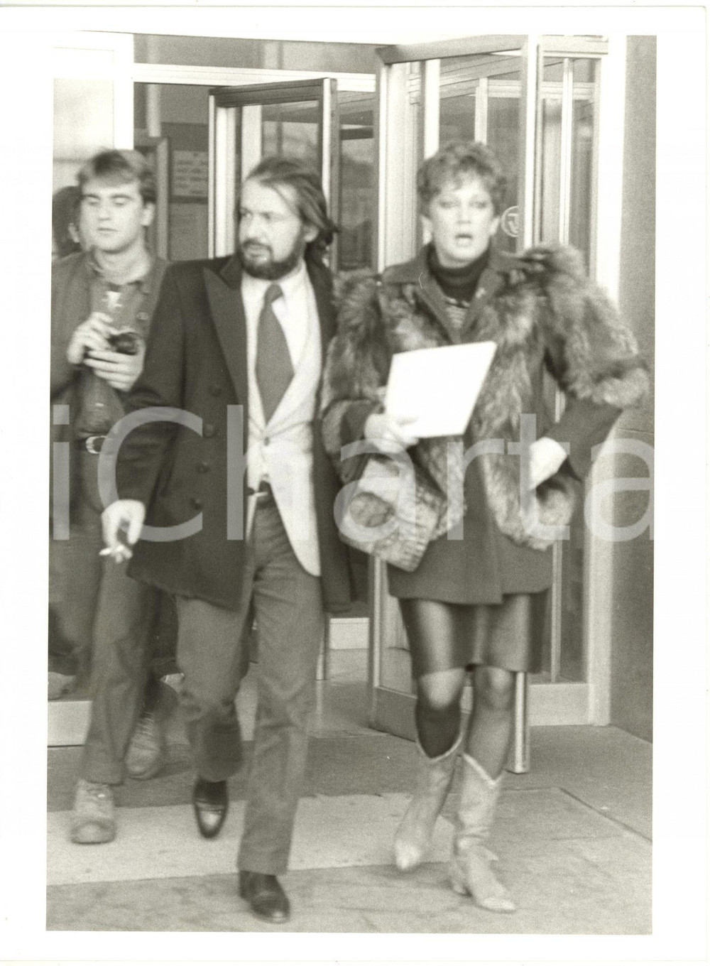 1985 ca COSTUME Felice LAUDADIO con la compagna Carla GRAVINA - Foto 18x24 cm