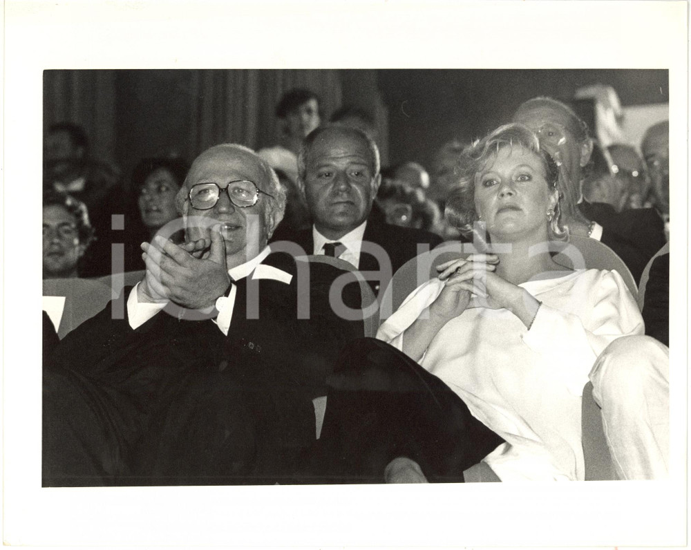 1985 ca VENEZIA COSTUME Giovanni SPADOLINI e Kathleen TURNER *Foto 24x18 cm