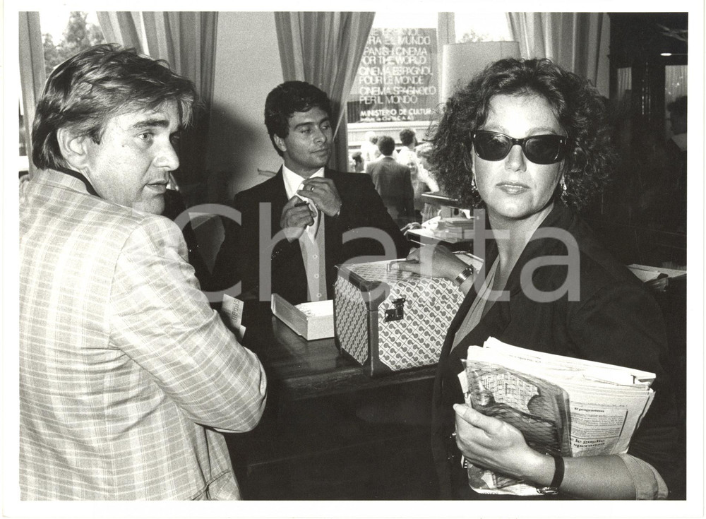 1985 ca VENEZIA CINEMA Stefania SANDRELLI con il compagno Giovanni SOLDATI *Foto