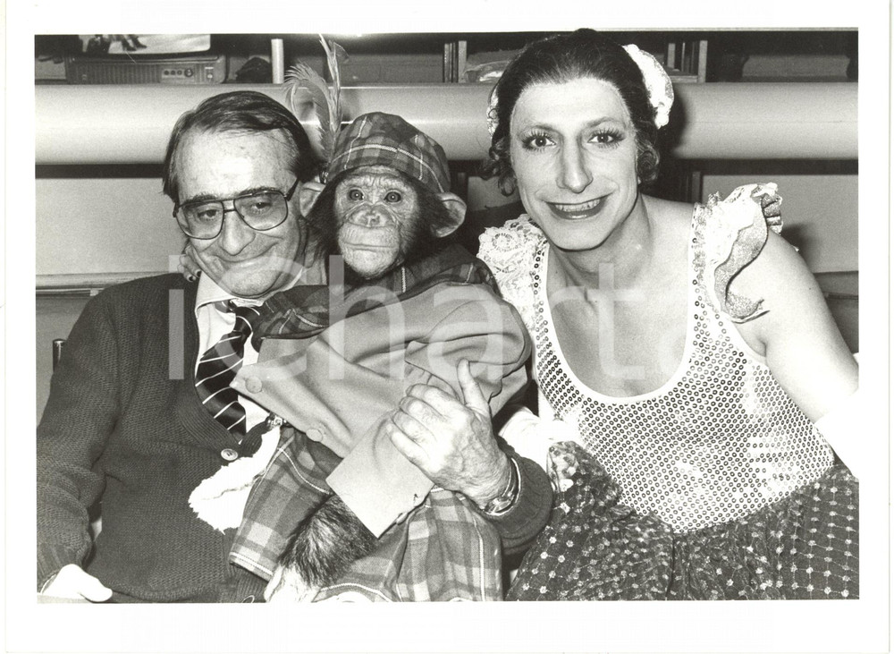 1985 RAI DUE "Il tastomatto" - Enzo TRAPANI e Pippo FRANCO con la scimmia LOLA