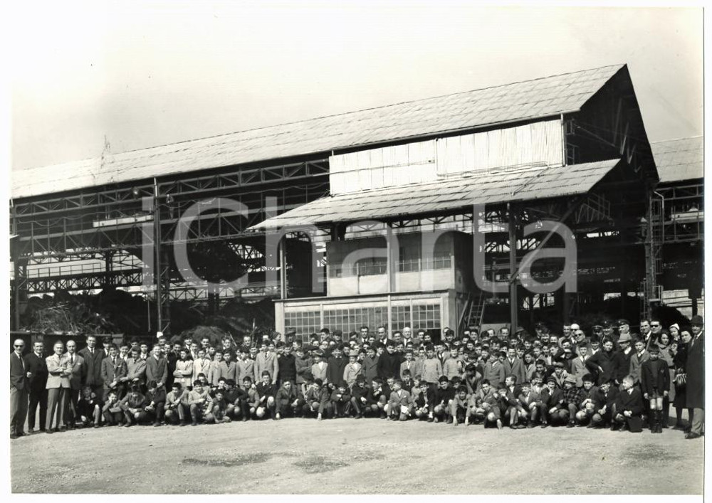 1962 LECCO Acciaieria CALEOTTO Figli degli operai in visita - Foto di gruppo (1)