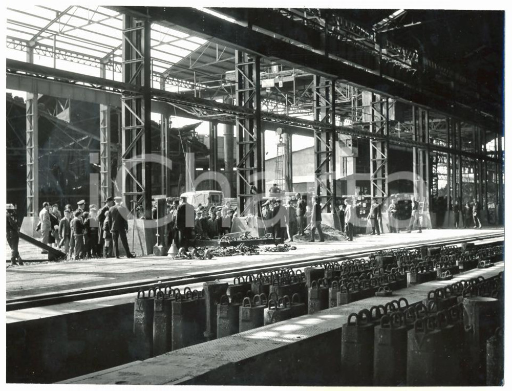 1962 LECCO Acciaieria CALEOTTO Figli degli operai visitano lo stabilimento (2)