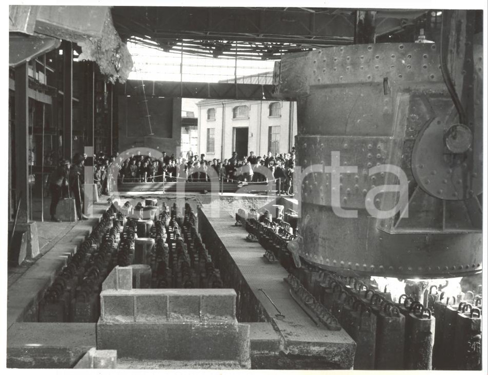 1962 LECCO Acciaieria CALEOTTO Figli degli operai visitano lo stabilimento (5)