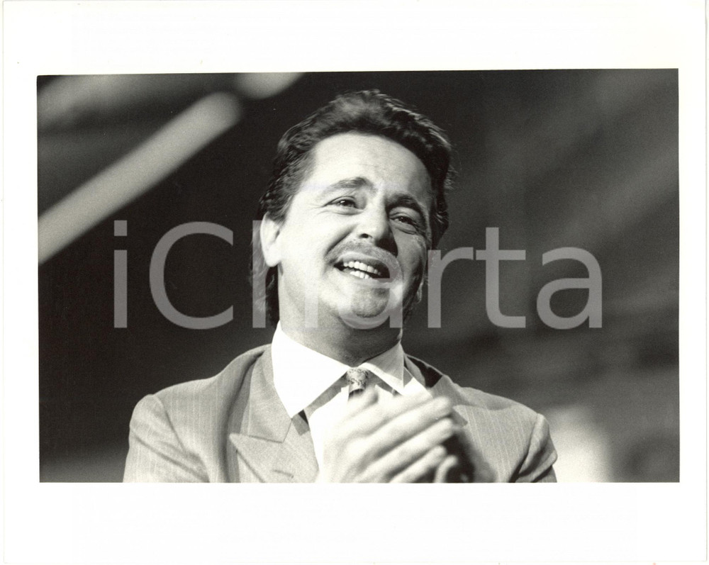 1988 RAI UNO FESTIVAL DI SANREMO - Beppe GRILLO in scena - Ritratto (1) *Foto