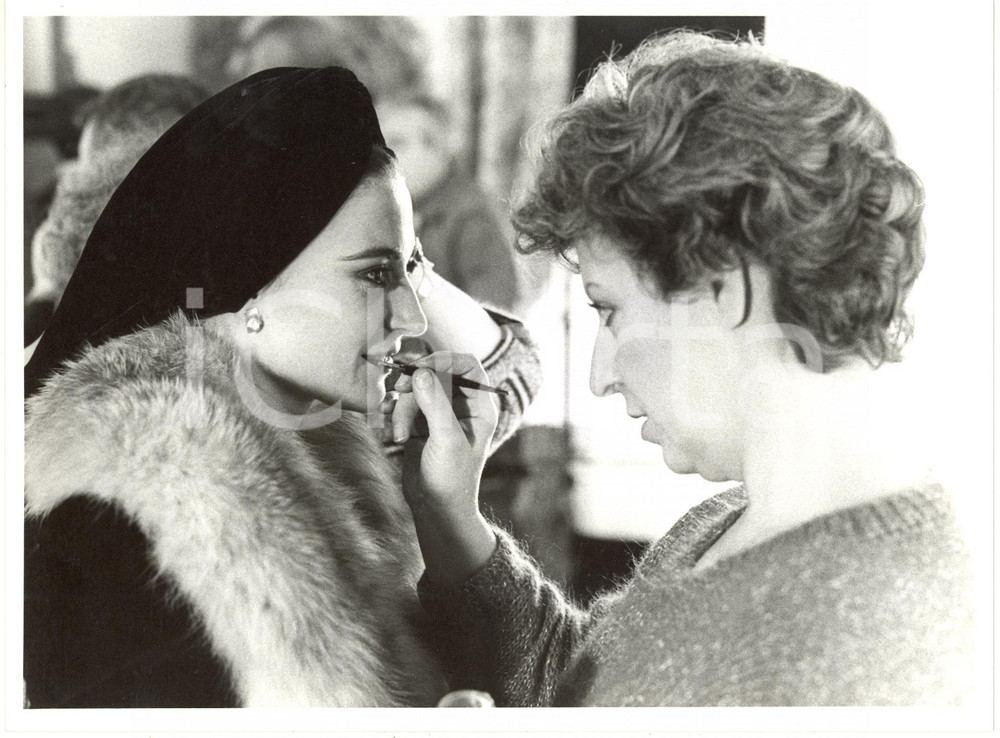 1987 CINEMA "Le lunghe ombre" di Gianfranco MINGOZZI - Lina SASTRI al trucco