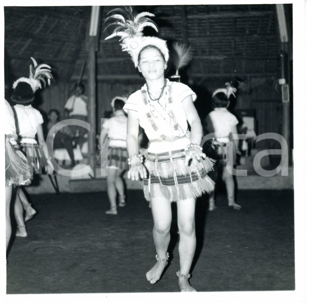 1968 HUALIEN (TAIWAN) Amis people dancing in traditional costume (1) PHOTO 12x12