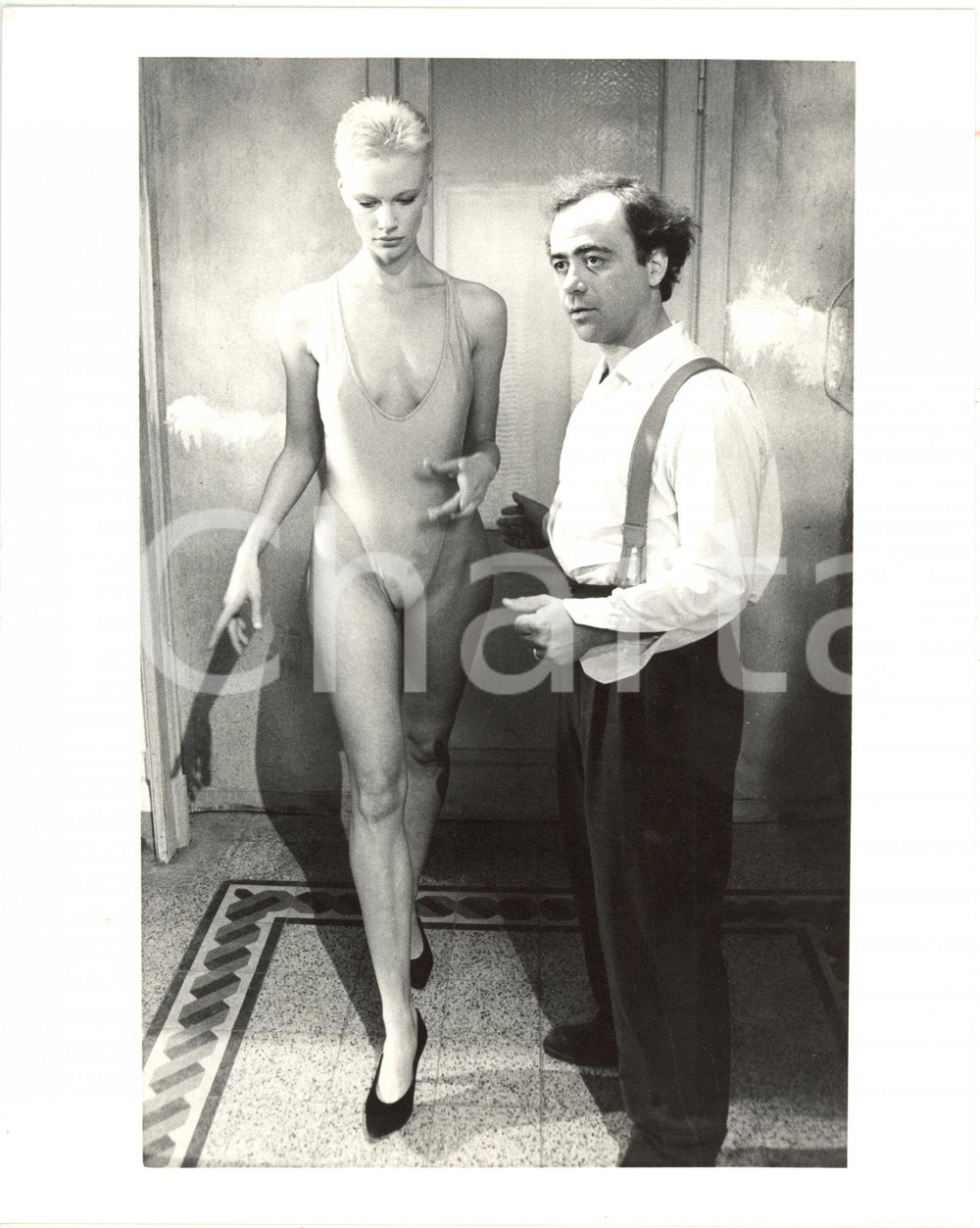 1988 CINEMA "Ladri di saponette" - Heidi KOMAREK e Maurizio NICHETTI sul set (2)