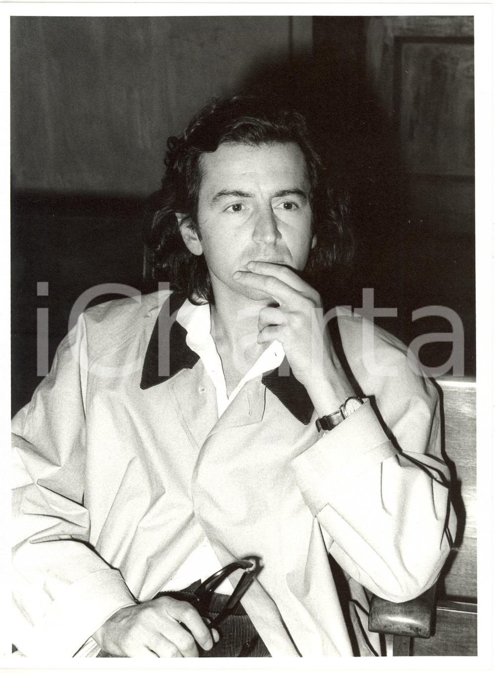 1985 ca COSTUME - Ritratto del filosofo Bernard-Henri LEVY (2) *Foto 18x24