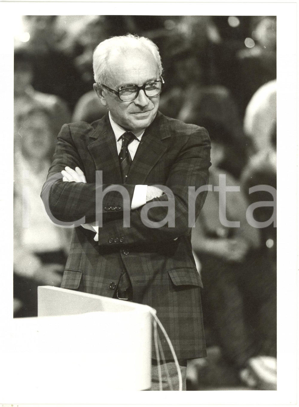 1985 ca CANALE CINQUE "SUPERFLASH" - Arrigo LEVI durante il programma (1) *Foto 