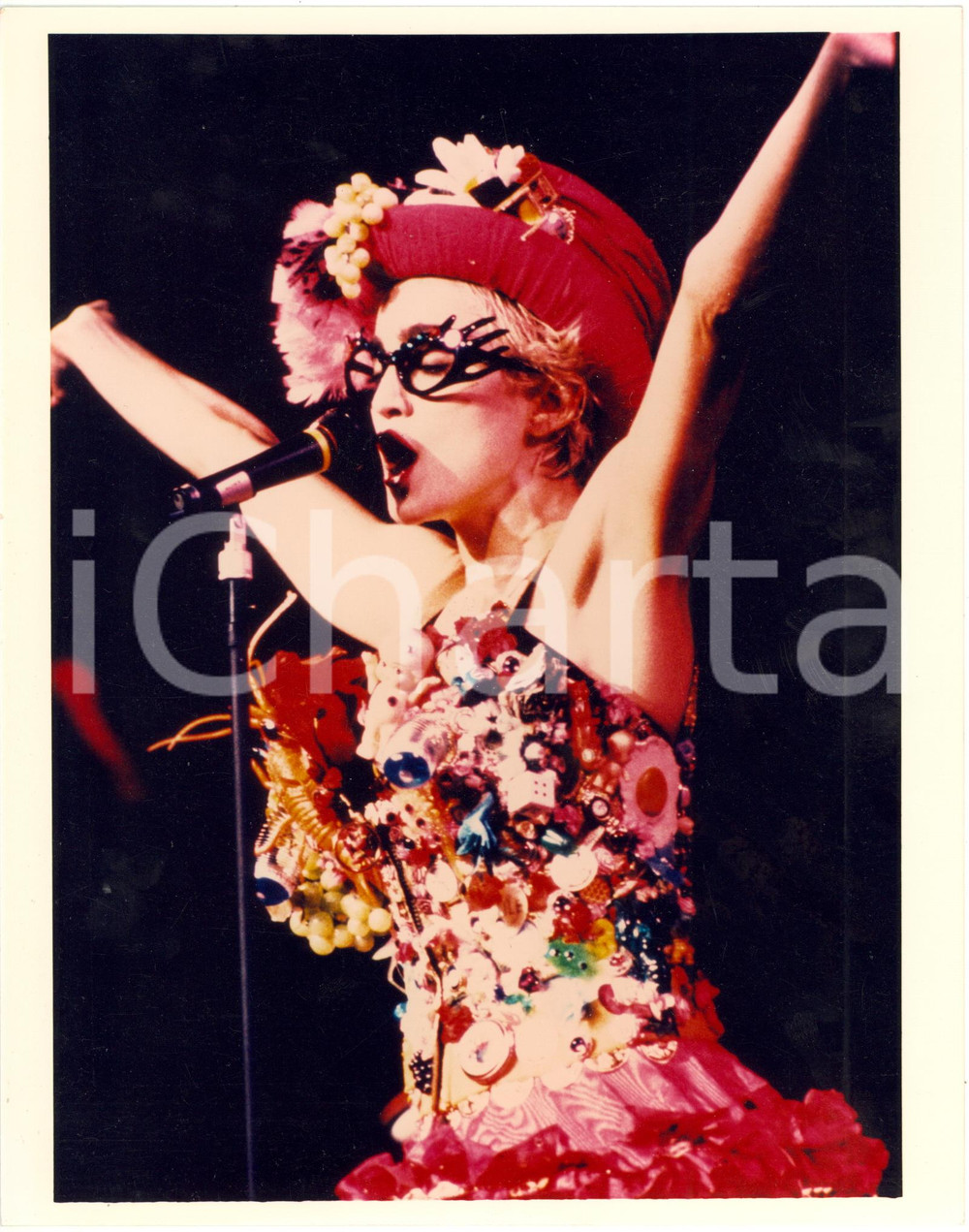 1987 MUSICA - MADONNA durante un concerto del Who's That Girl tour (1) *Foto
