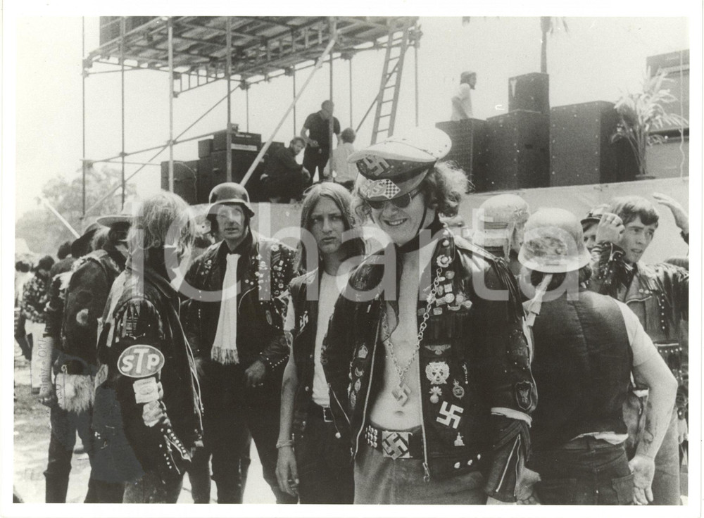 1970 (ristampa 1990) MUSICA - Fan estrema destra a concerto ROLLING STONES