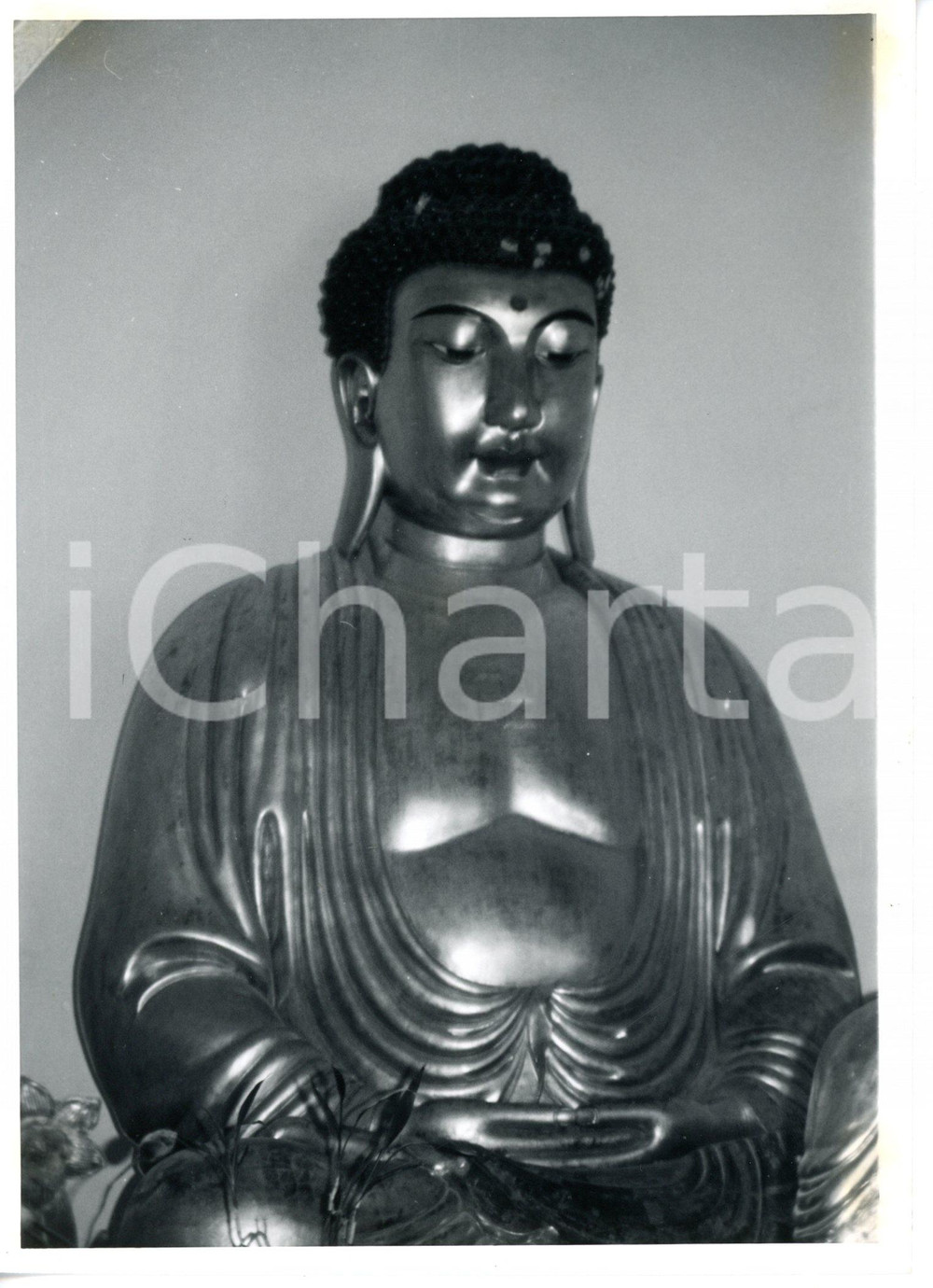 1968 TAIPEI (TAIWAN) Buddha statue inside Yuantong Temple *Photo 13x17 cm