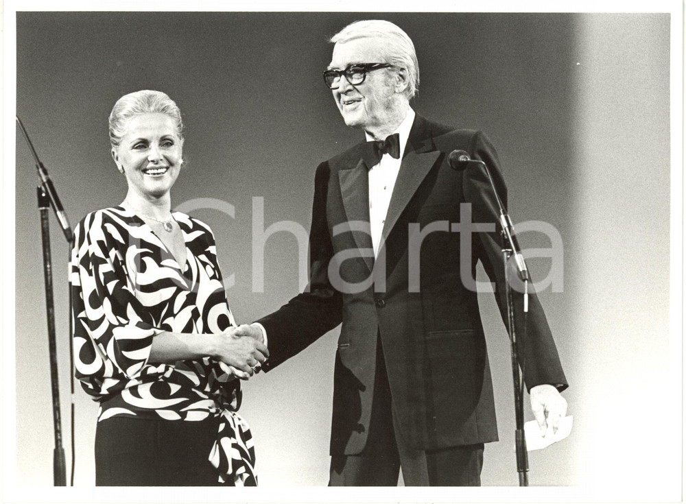 1985 FESTIVAL DI CANNES - James STEWART e Virna LISI sul palco (2) *Foto 24x18 