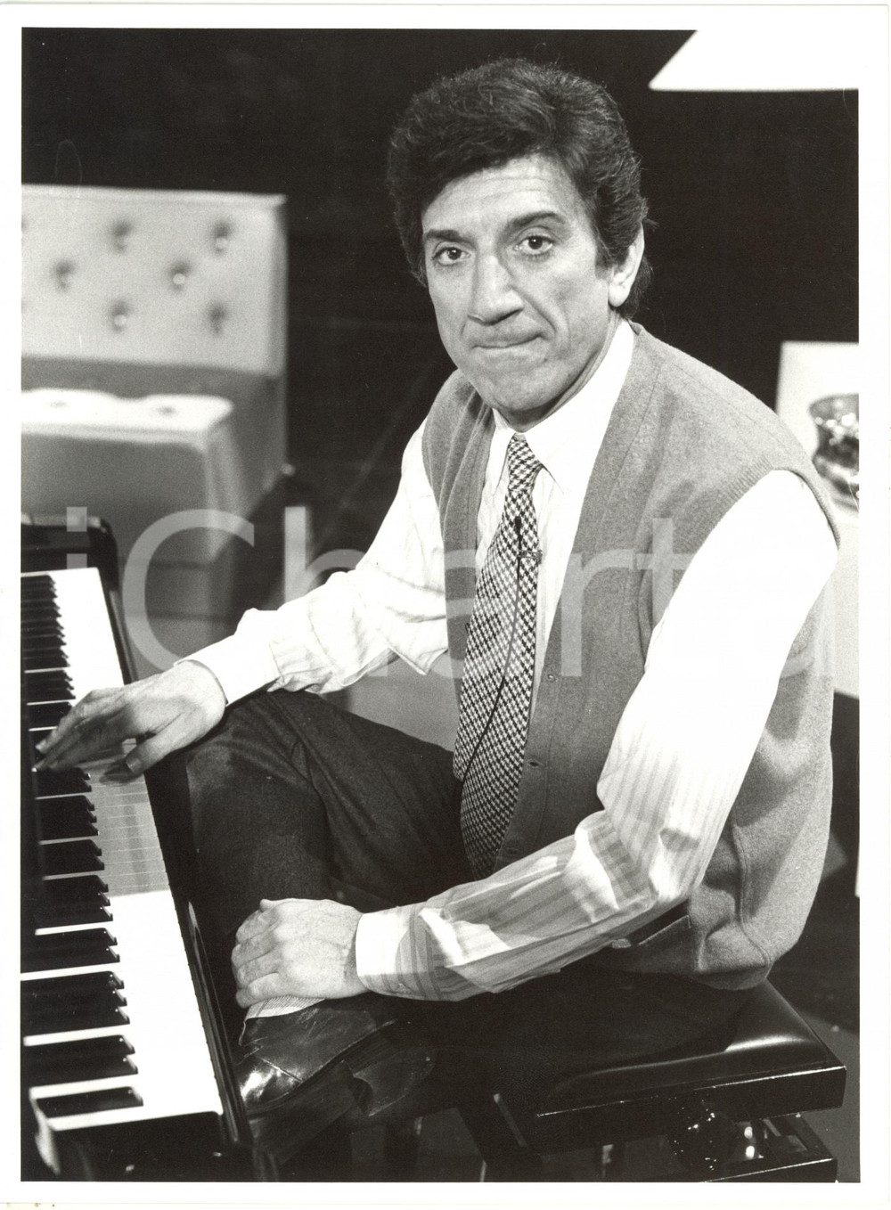 1986 RAI UNO "Io a modo mio" - Gigi PROIETTI al pianoforte *Foto 18x24 cm