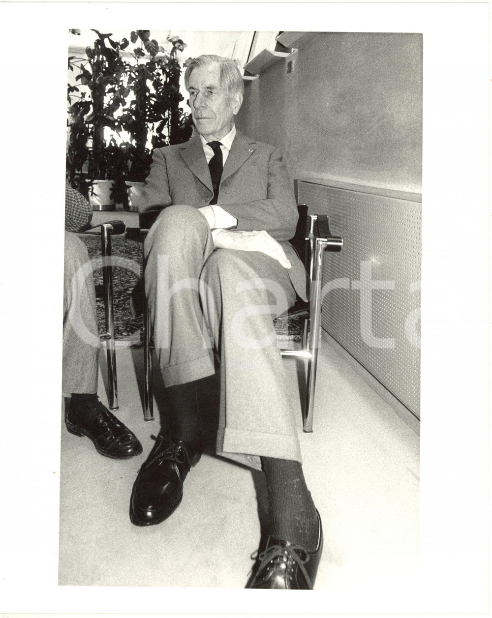 1990 ca COSTUME - Ritratto dell'economista John Kenneth GALBRAITH *Foto 18x24 