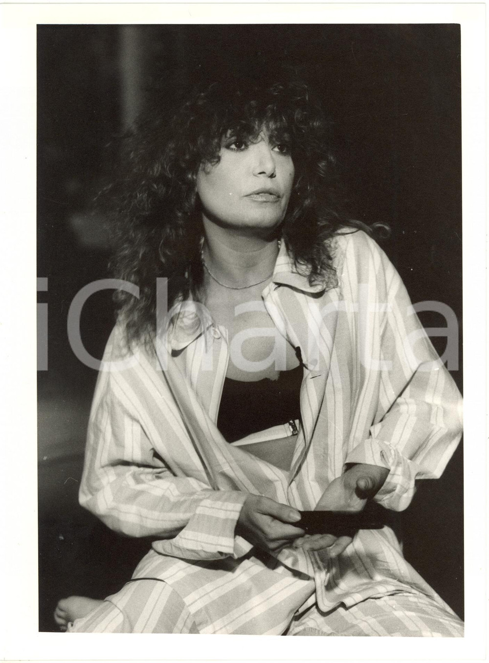 1985 ca ITALIA MUSICA Loredana BERTÈ sul palco in pigiama - Ritratto (3) *Foto