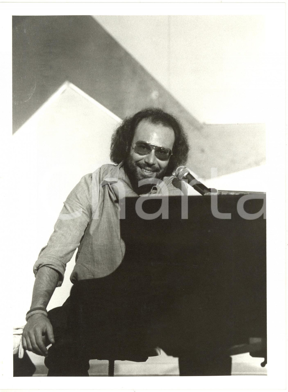 1985 ca ITALIA MUSICA - Ritratto di Antonello VENDITTI al pianoforte *Foto 