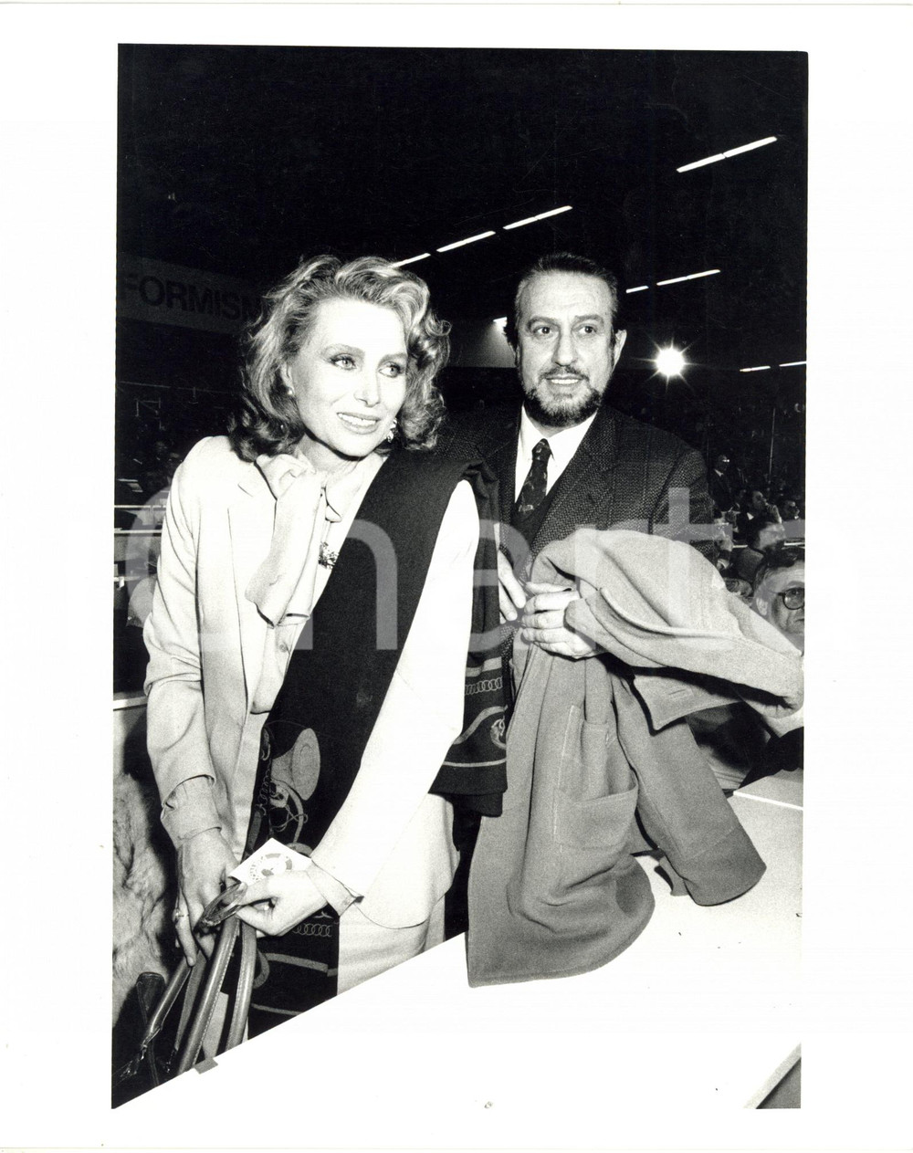 1985 ca ITALIA Alberto LIONELLO con la compagna Erika BLANC a convegno PSI