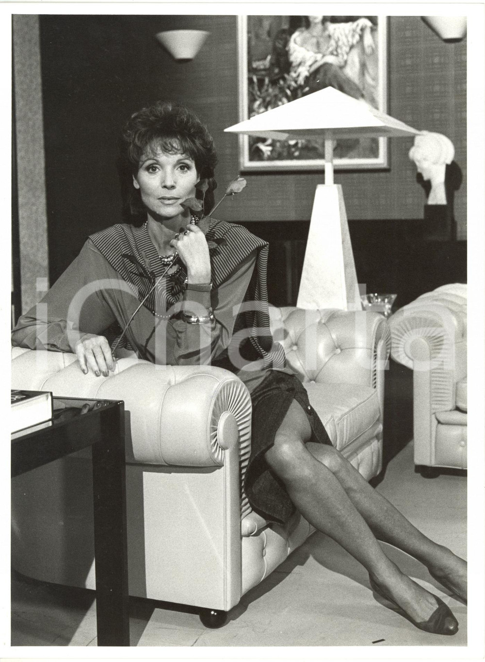 1986 RAI DUE Fiction "Atelier" Ritratto Elsa MARTINELLI sul set (2) *Foto 18x24