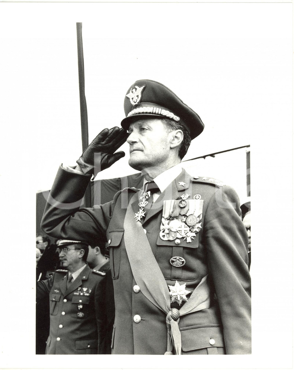 1985 ca ESERCITO Generale Pietro GIANNATTASIO durante una cerimonia militare (3)