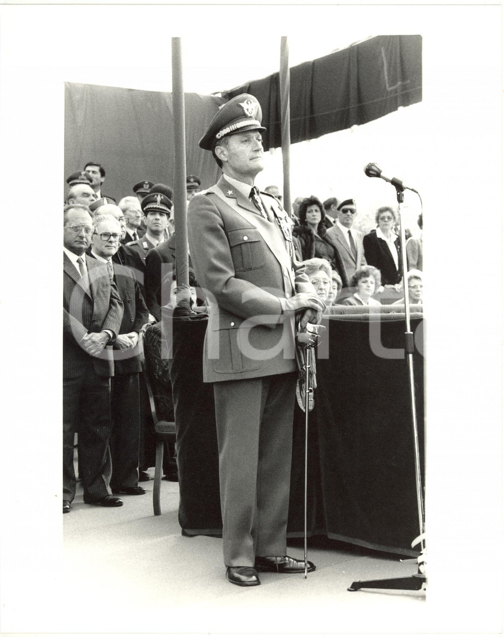 1985 ca ESERCITO Generale Pietro GIANNATTASIO durante una cerimonia militare (4)