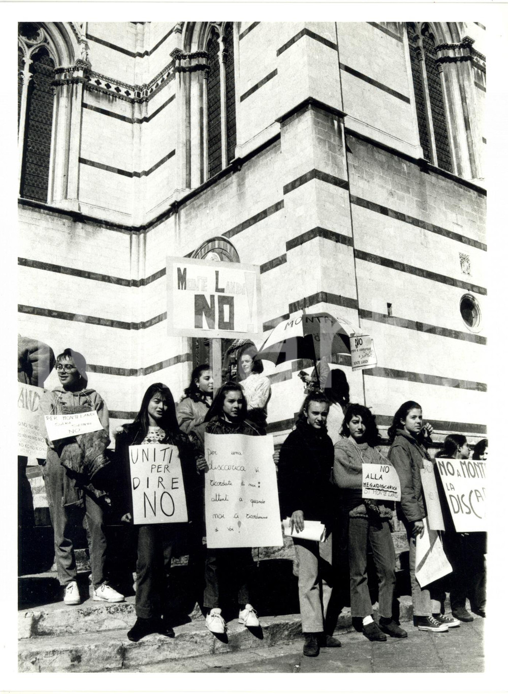 1991 SIENA PIAZZA DEL DUOMO - Manifestazione contro la discarica di Monte Landi 
