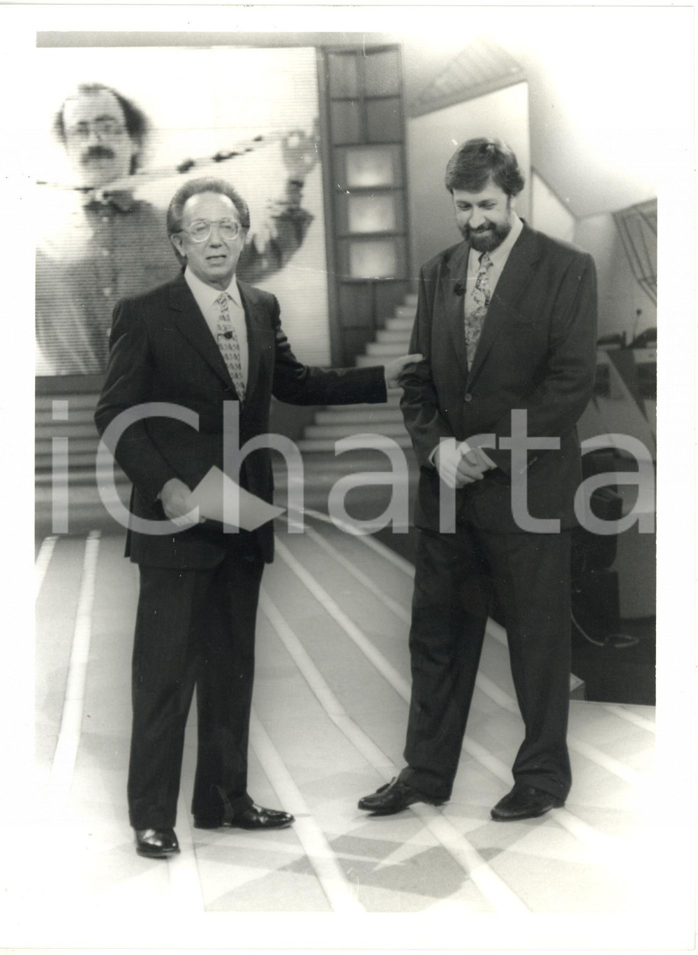 Fotografia d epoca originale 1993 CANALE5 Telemike Mike BONGIORNO con il campione Giulio MARLIA 3 Foto 1