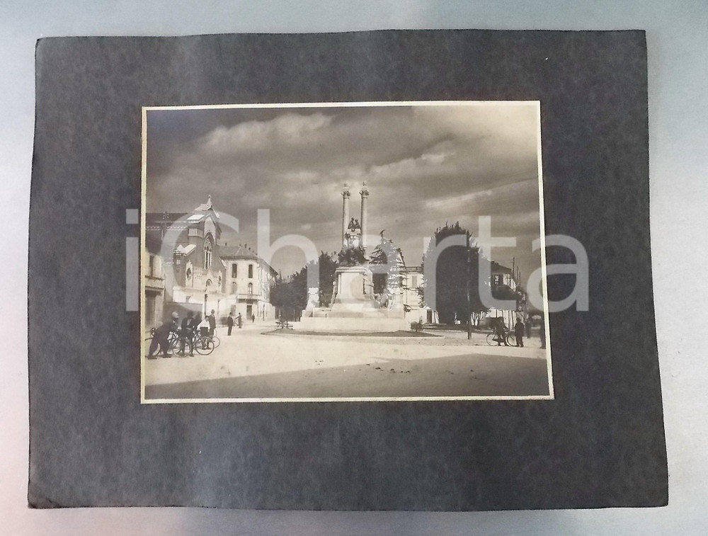 1925 ca GALLARATE Piazza Risorgimento e Monumento ai Caduti - Foto RARA 34x26 cm