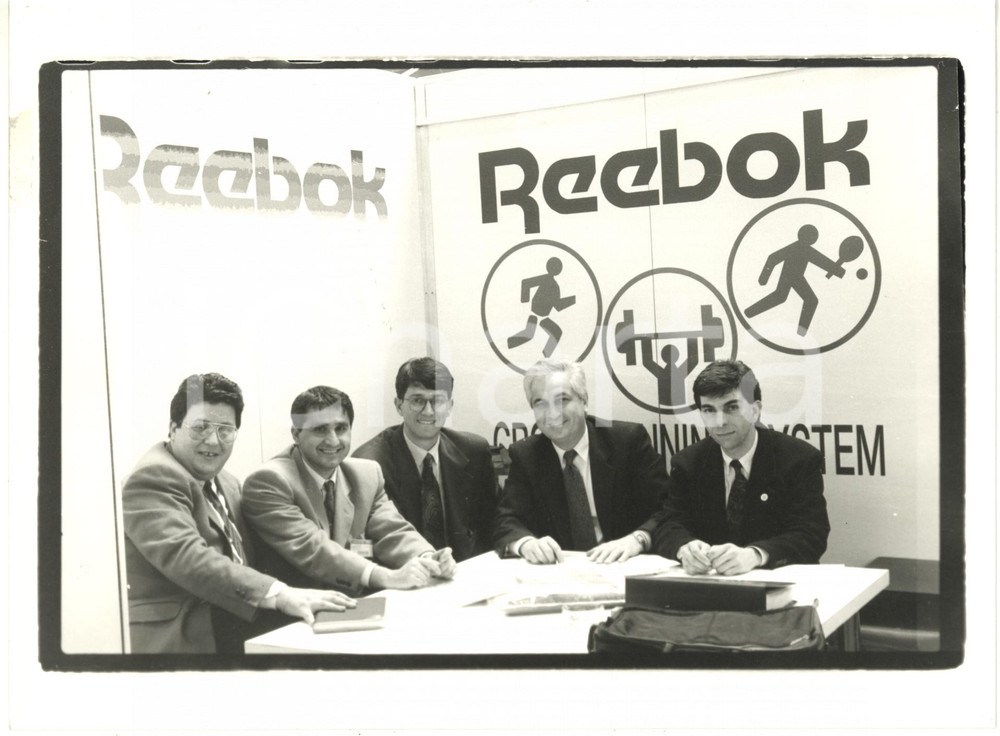 Fotografia d epoca originale 1990 ca USA Team REEBOK presenta campagna pubblicitaria 1 Foto 24x18 cm 1