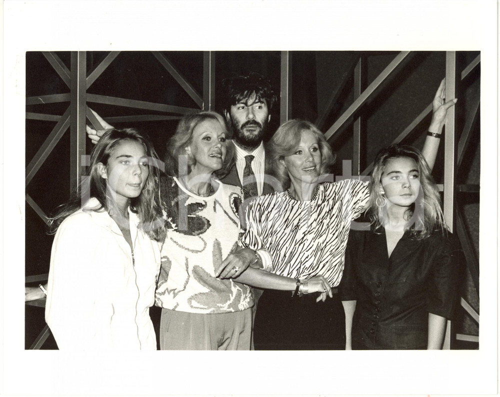 1987 RAI TRE "La fabbrica dei sogni" - Gemelle KESSLER con Alessandro BENVENUTI