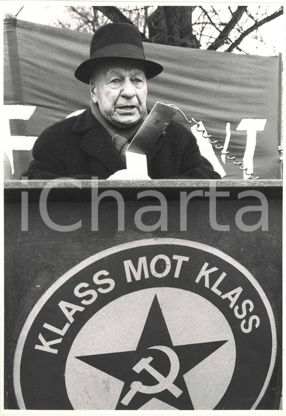1987 SWEDEN KPLM - Portrait of Anton NILSON during a public speech *Photo