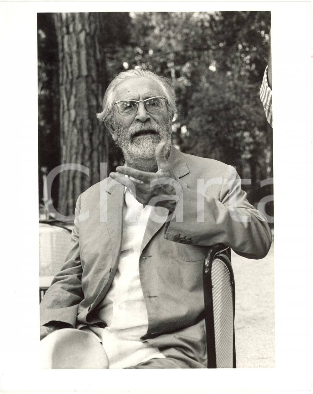 1985 ca PIETRASANTA (LU) Mario SOLDATI al Caffè de La Versiliana - Ritratto (3)