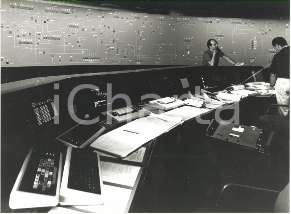 1980 ca SAN DONATO MILANESE - SNAM Centro di dispacciamento (1) Foto 24x18