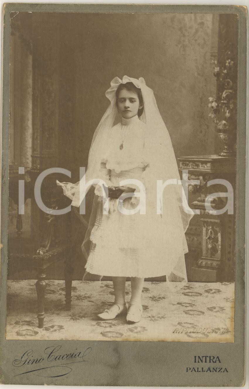 1910 ca VERBANIA Ritratto di bambina alla Prima Comunione - Foto Gino CACCIA