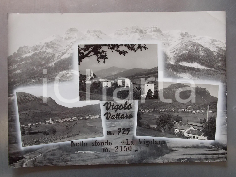 1960 ca VIGOLO VATTARO (TN) Panorama con cima VIGOLANA *Bozzetto cartolina 30x21 Bozzetto preparatorio per cartolina postale.Collage su cartoncino fotografia.  CONDIZIONI: FAIR FORMATO: 45x28 cm    originale e autentica 1