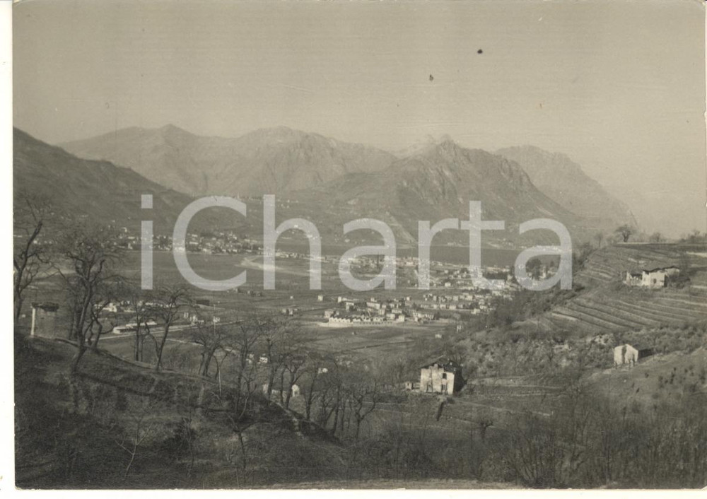 Fotografia d epoca originale 1944 CALOLZIOCORTE Veduta con il monte Cornizzolo e il lago di Lecco  Foto 1
