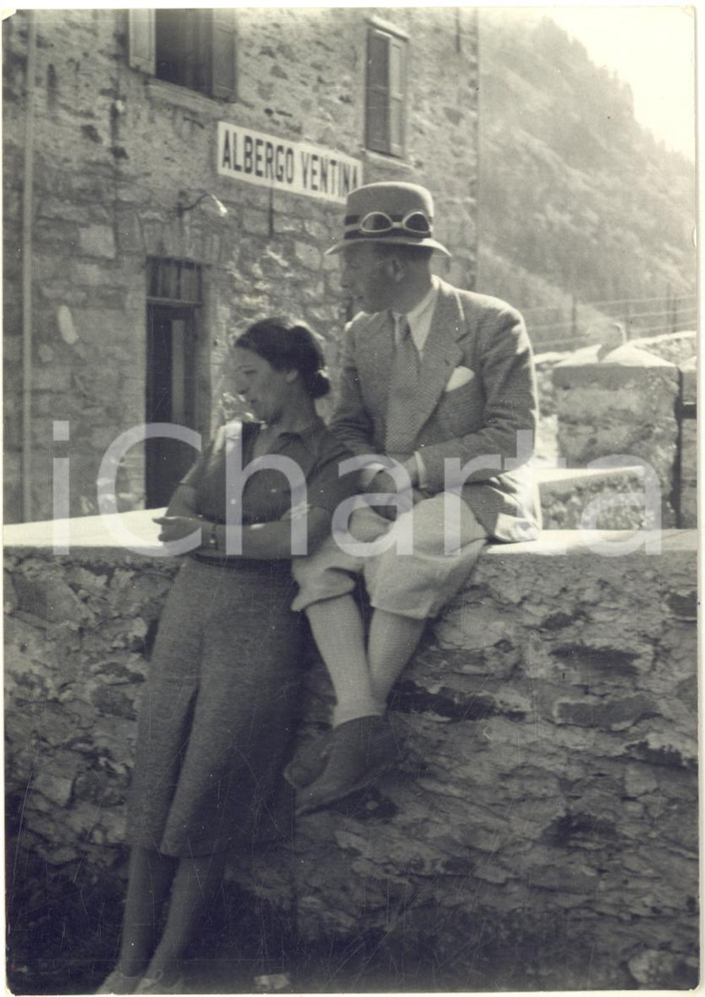 1950 ca VALMALENCO (SO) Coppia di escursionisti al Rifugio VENTINA - Foto 10x15