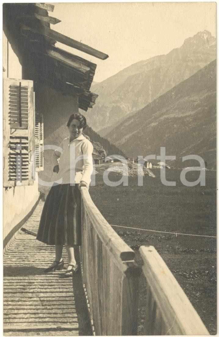 1940 ca PONT VALSAVARENCHE - Donna al bancone - Foto VINTAGE 9x14 cm