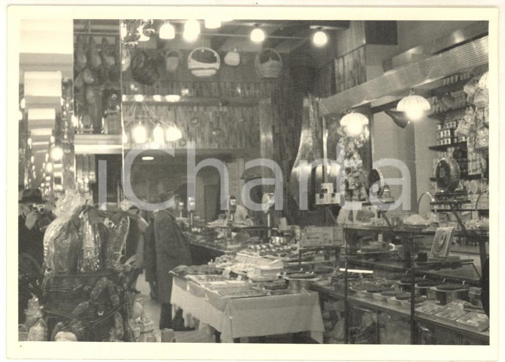 Fotografia d epoca originale 1960 MILANO Via Spadari  Gastronomia PECK  Veduta degli interni  Foto 15x10 1