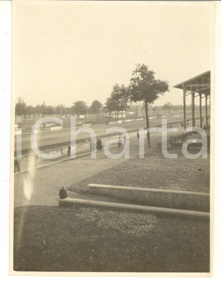 Fotografia d epoca originale 1924 MONZA Autodromo Nazionale  Veduta con auto in corsa 2 Foto 8x11 cm 1
