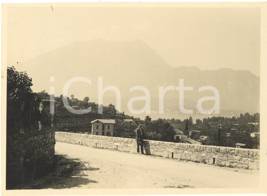 Fotografia d epoca originale 1925 Area di BELLAGIO Passeggiata in collina sul Lago di Como  Foto 12x8 cm 1